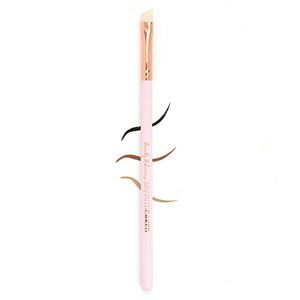 NWT Beauty Bakerie Bakeware Angled Eyeliner Brush